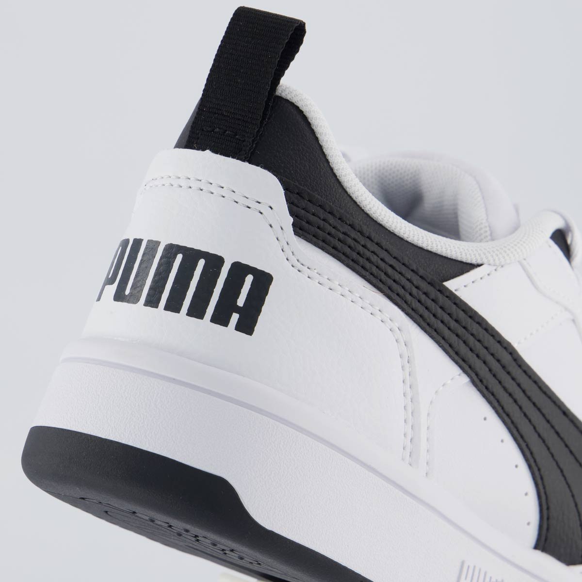 Tênis Puma Rebound V6 LO Jr. Juvenil Branco e Preto Branco 6
