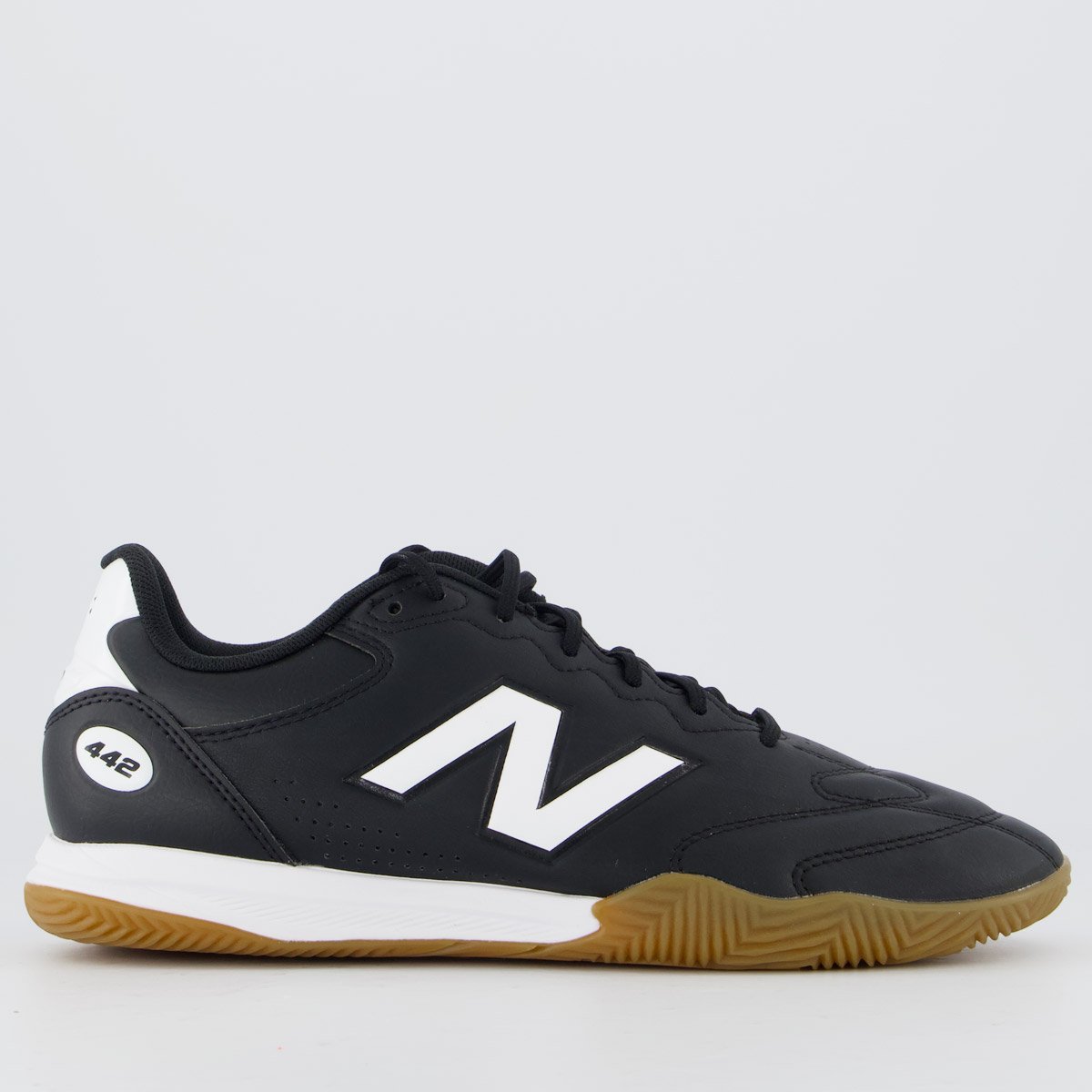 Chuteira New Balance 442 V3 Team Futsal Preta e Branca