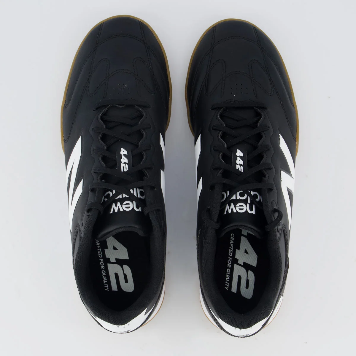 Chuteira New Balance 442 V3 Team Futsal Preta e Branca Preto 4