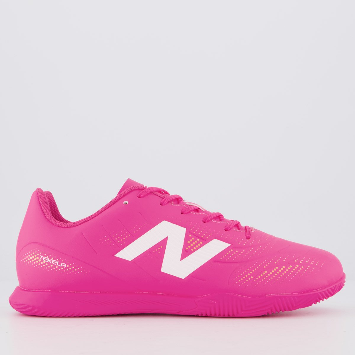 Chuteira New Balance Tekela Futsal Rosa