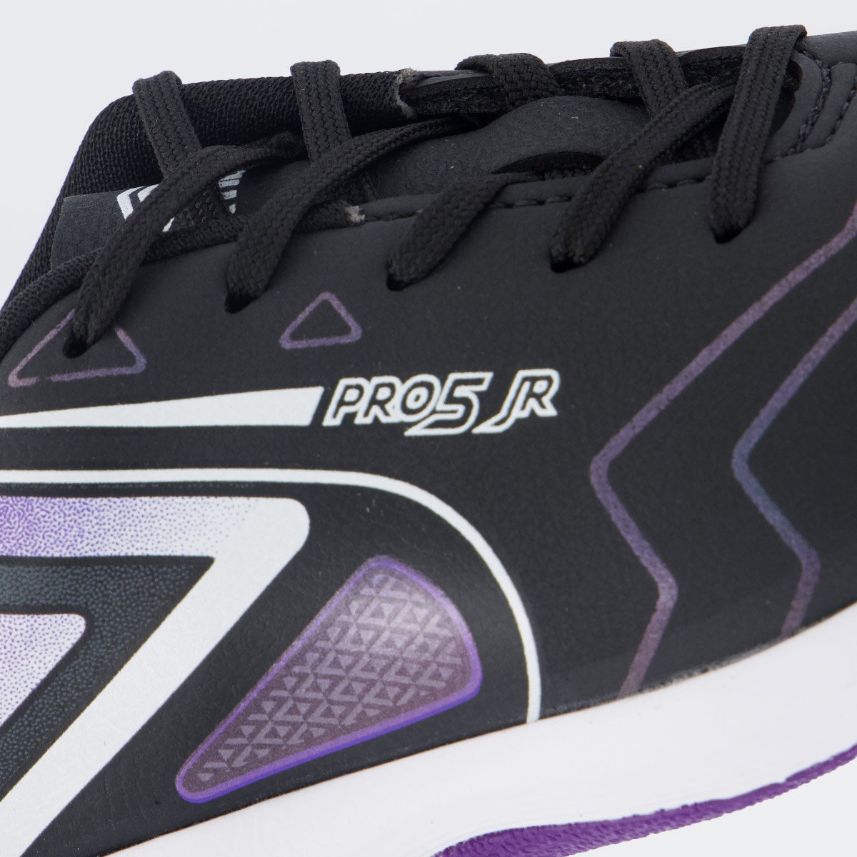 Chuteira Umbro Pro 5 Futsal Juvenil Preta e Roxa Preto 7