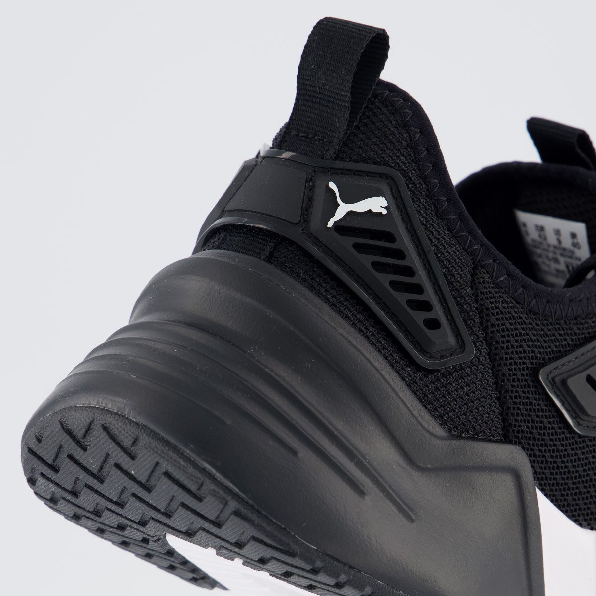 Tênis Puma Retaliate 3 Preto e Branco Preto 6