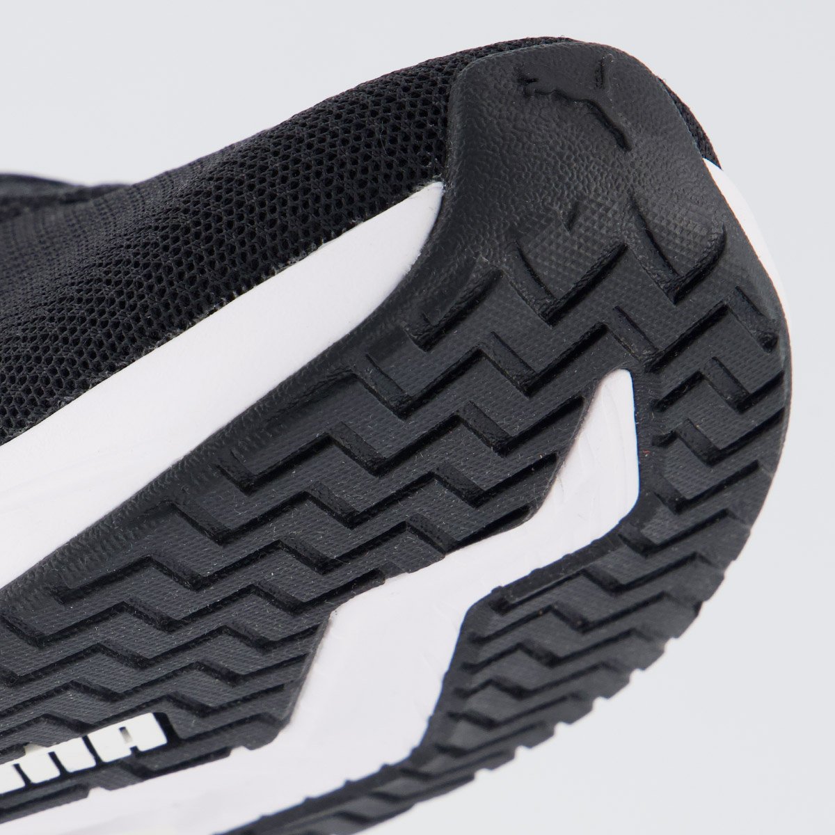 Tênis Puma Retaliate 3 Preto e Branco Preto 8