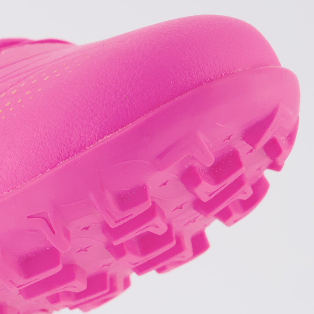 Chuteira New Balance Tekela TF Society Rosa Rosa 8