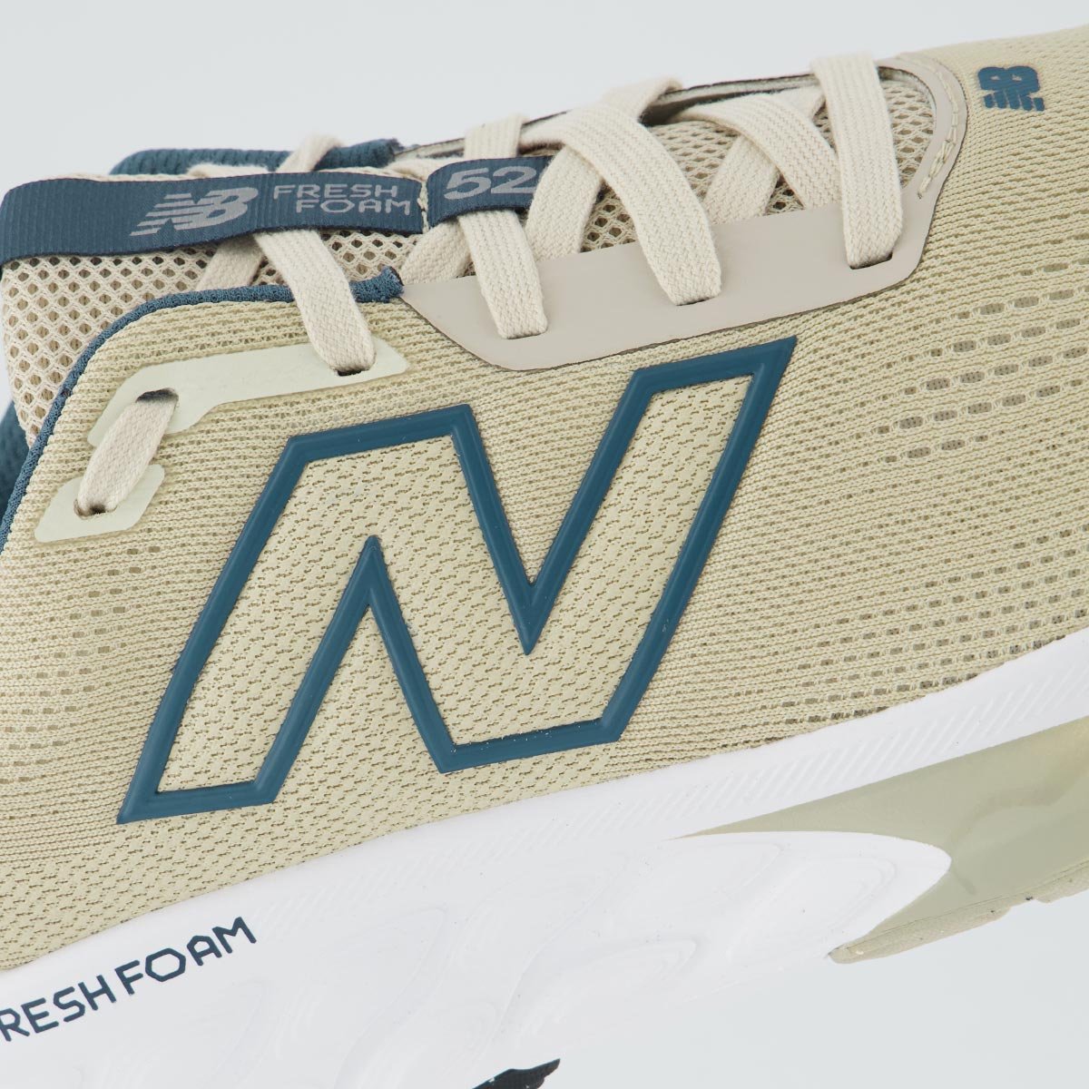 Tênis New Balance Fresh Foam 520 V9 Bege e Marinho Bege 7