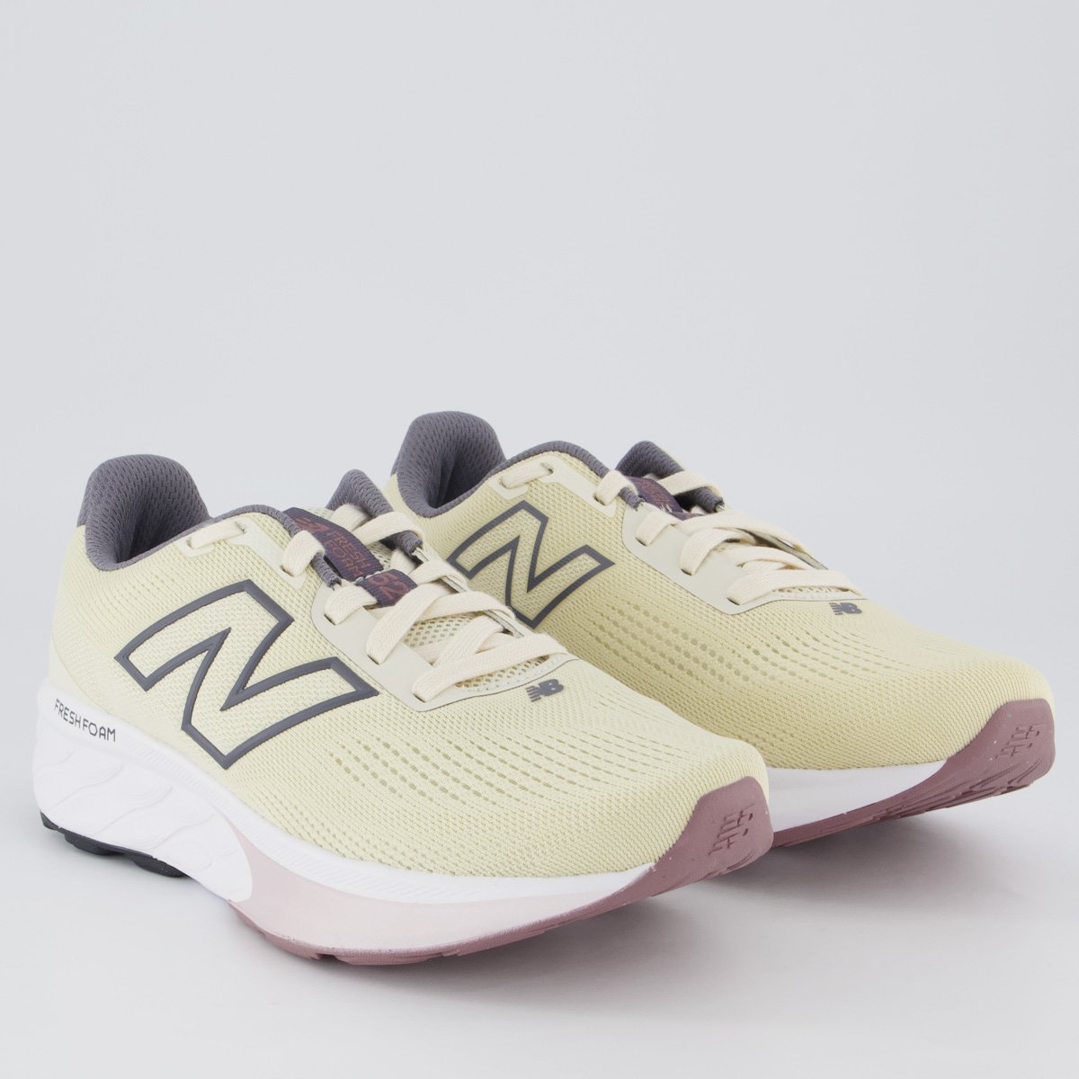 Tênis New Balance Fresh Foam 520 V9 Feminino Bege Bege 2