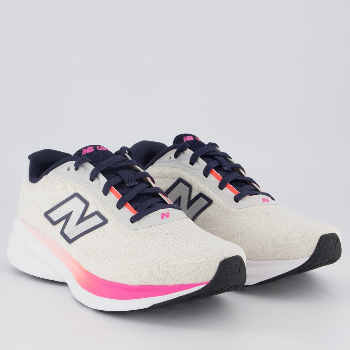 Tênis New Balance Fresh Foam 680 V9 Feminino Bege Bege 2