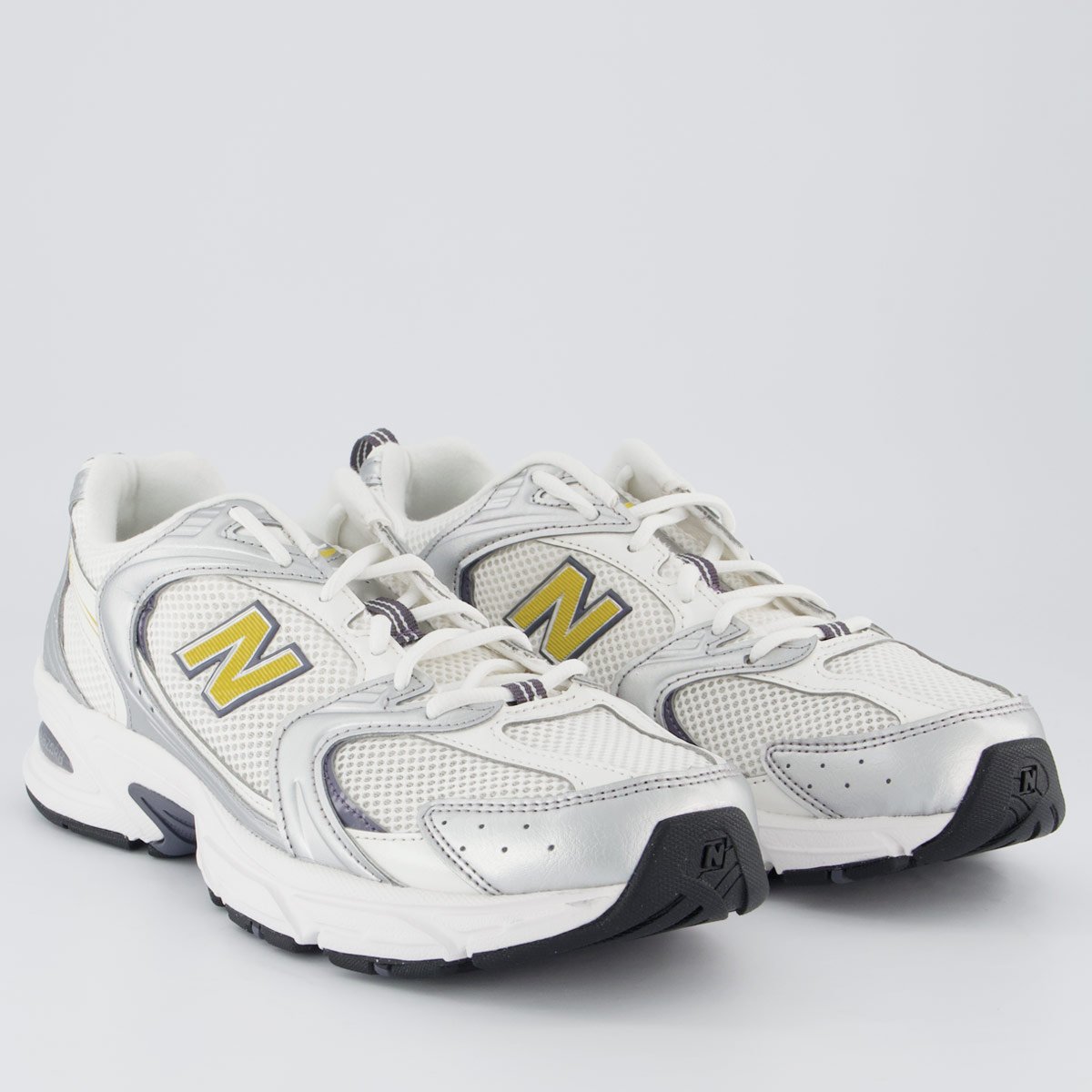 Tênis New Balance 530 Prata e Amarelo Branco 2
