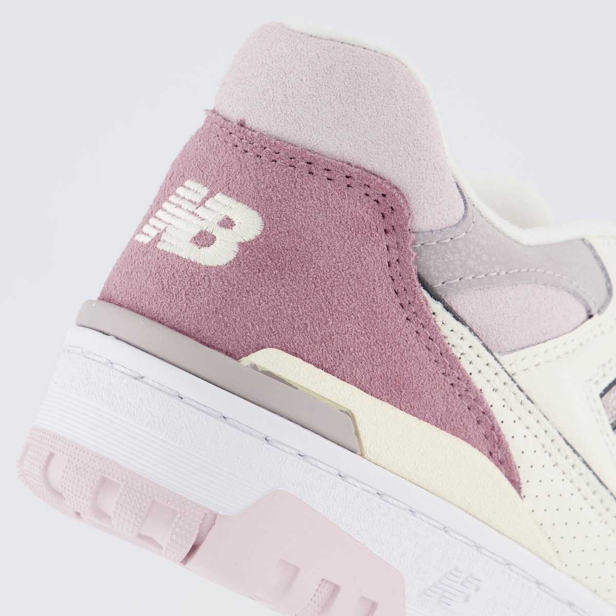 Tênis New Balance 550 Feminino Branco e Rosa Off White 6