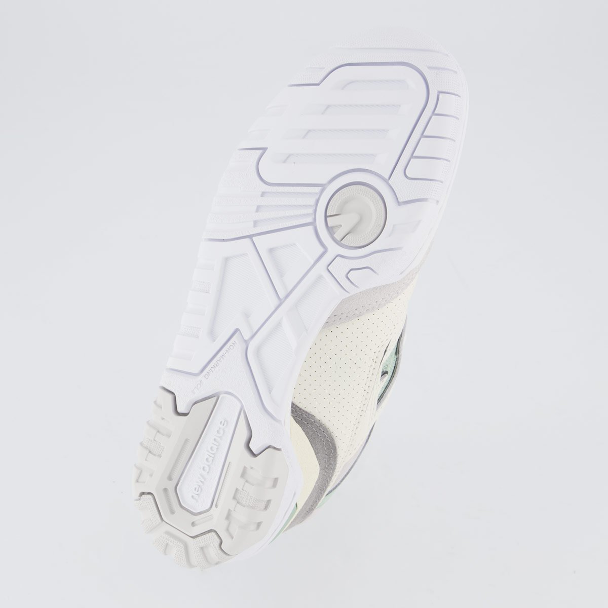 Tênis New Balance 550 Feminino Branco e Verde Off White 5