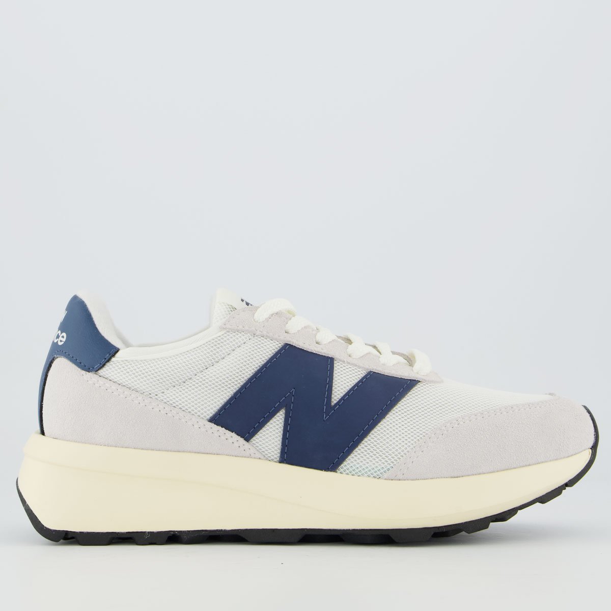 Tênis New Balance 370 V1 Off-White e Marinho