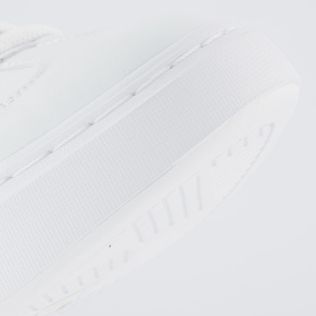 Tênis Skechers Cordova Classic Feminino Branco Branco 8