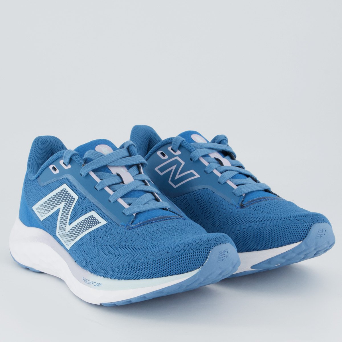 Tênis New Balance Fresh Foam Arishi V4 Feminino Azul e Branco Azul 2
