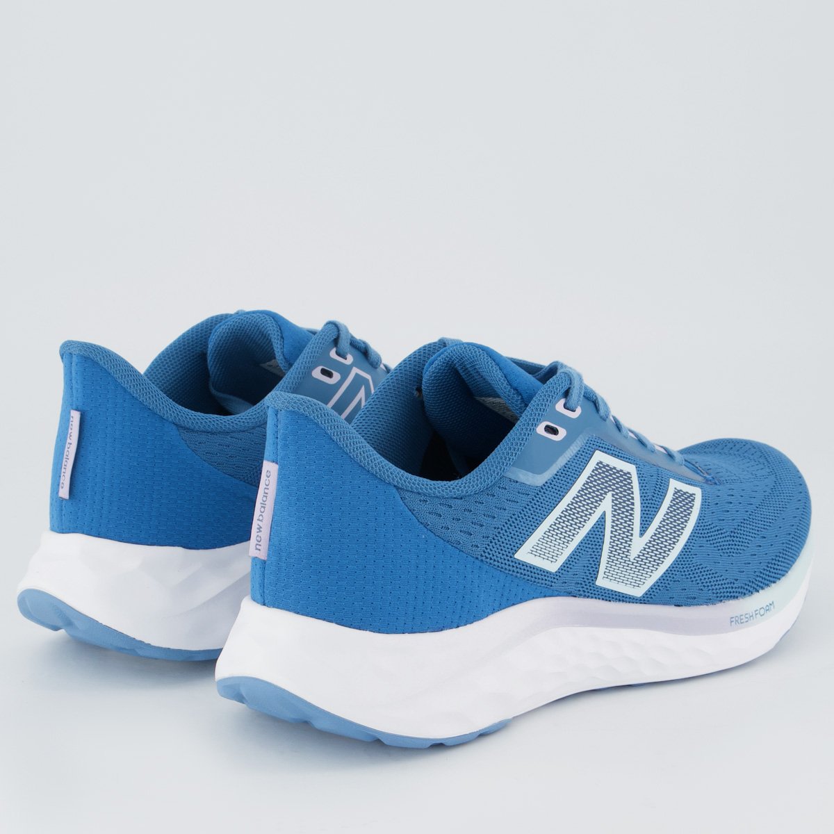 Tênis New Balance Fresh Foam Arishi V4 Feminino Azul e Branco Azul 3