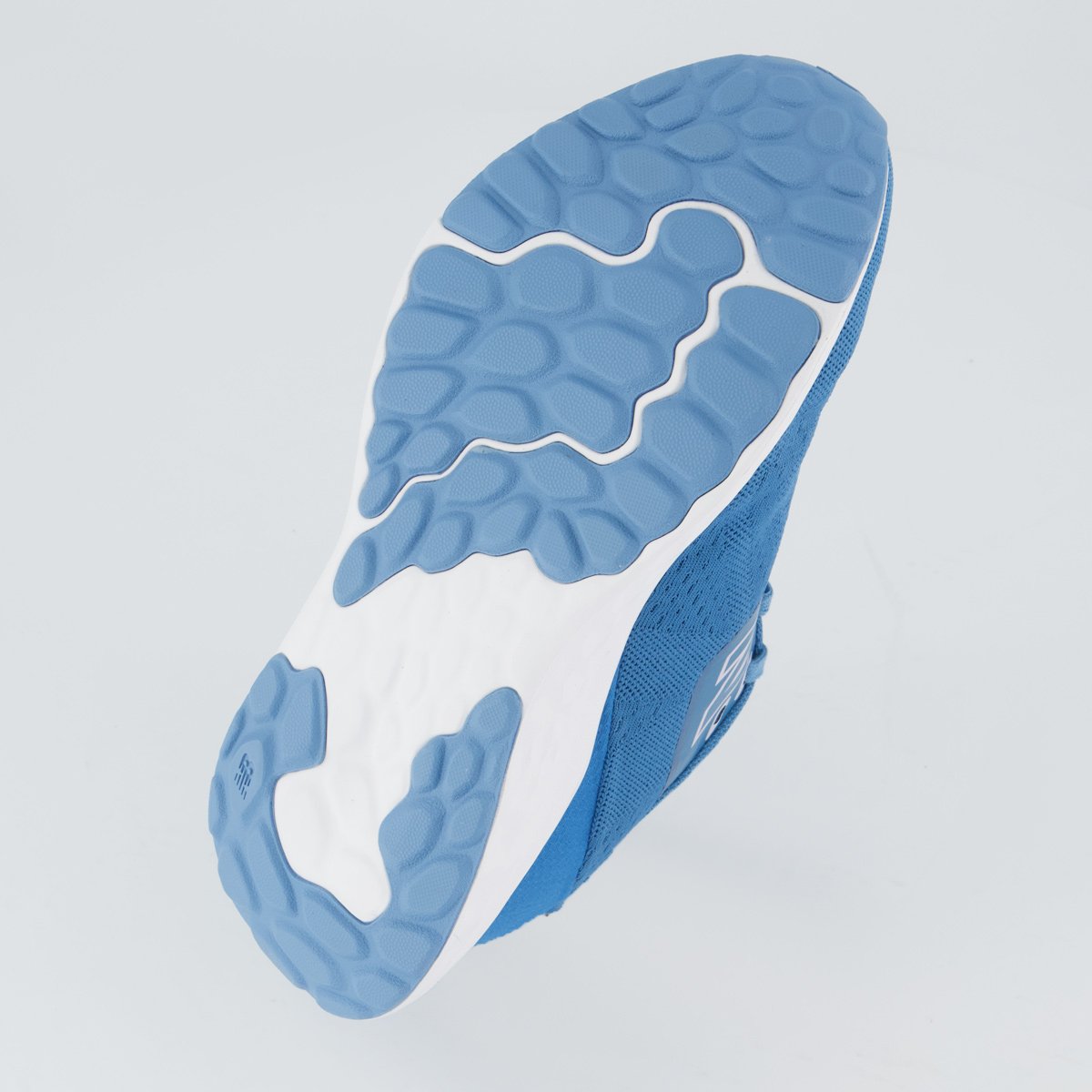 Tênis New Balance Fresh Foam Arishi V4 Feminino Azul e Branco Azul 5