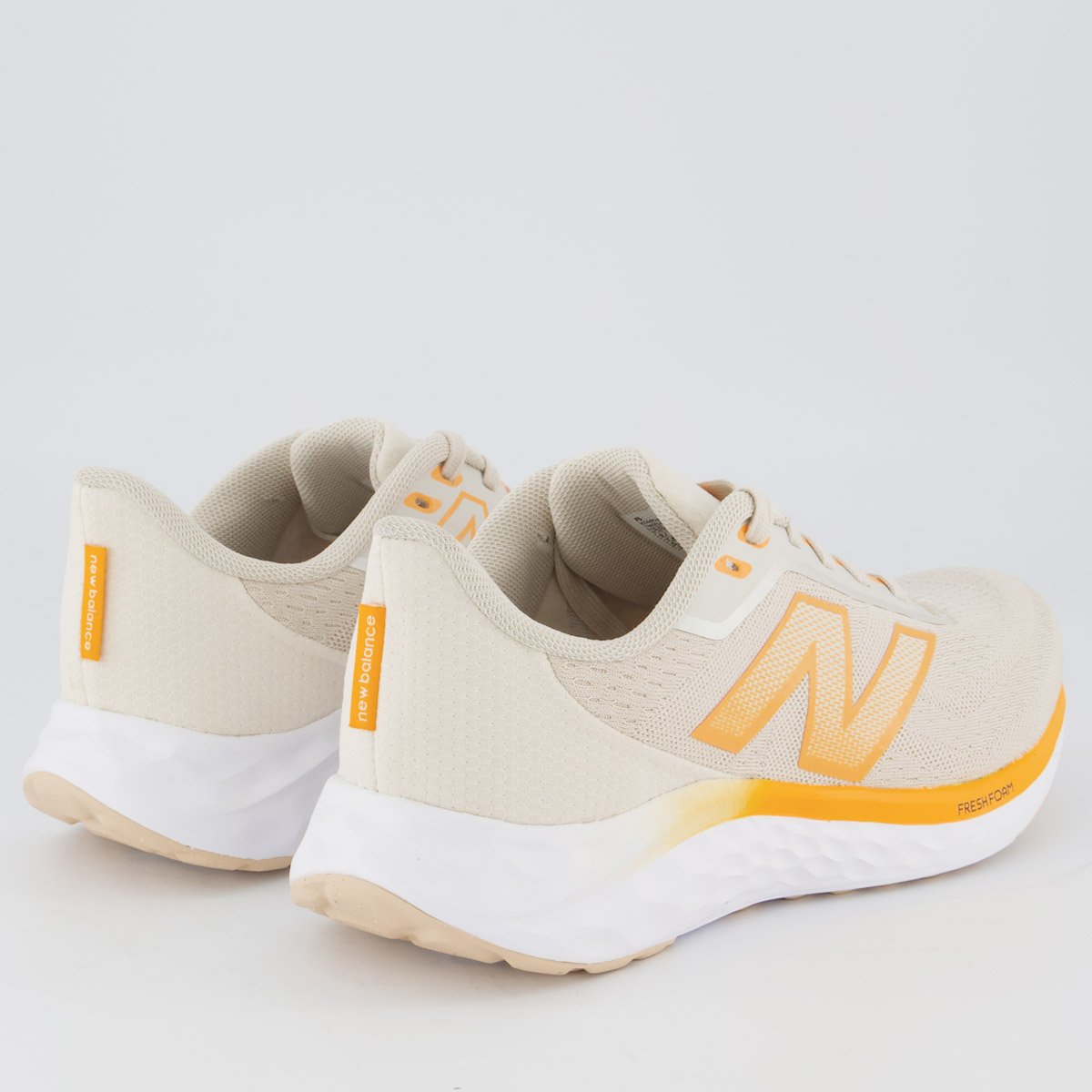 Tênis New Balance Fresh Foam Arishi V 4 Feminino Off-White Bege 3