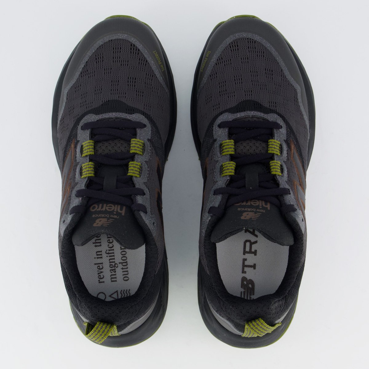 Tênis New Balance Fresh Foam X Hierro V9 Preto e Verde Preto 4