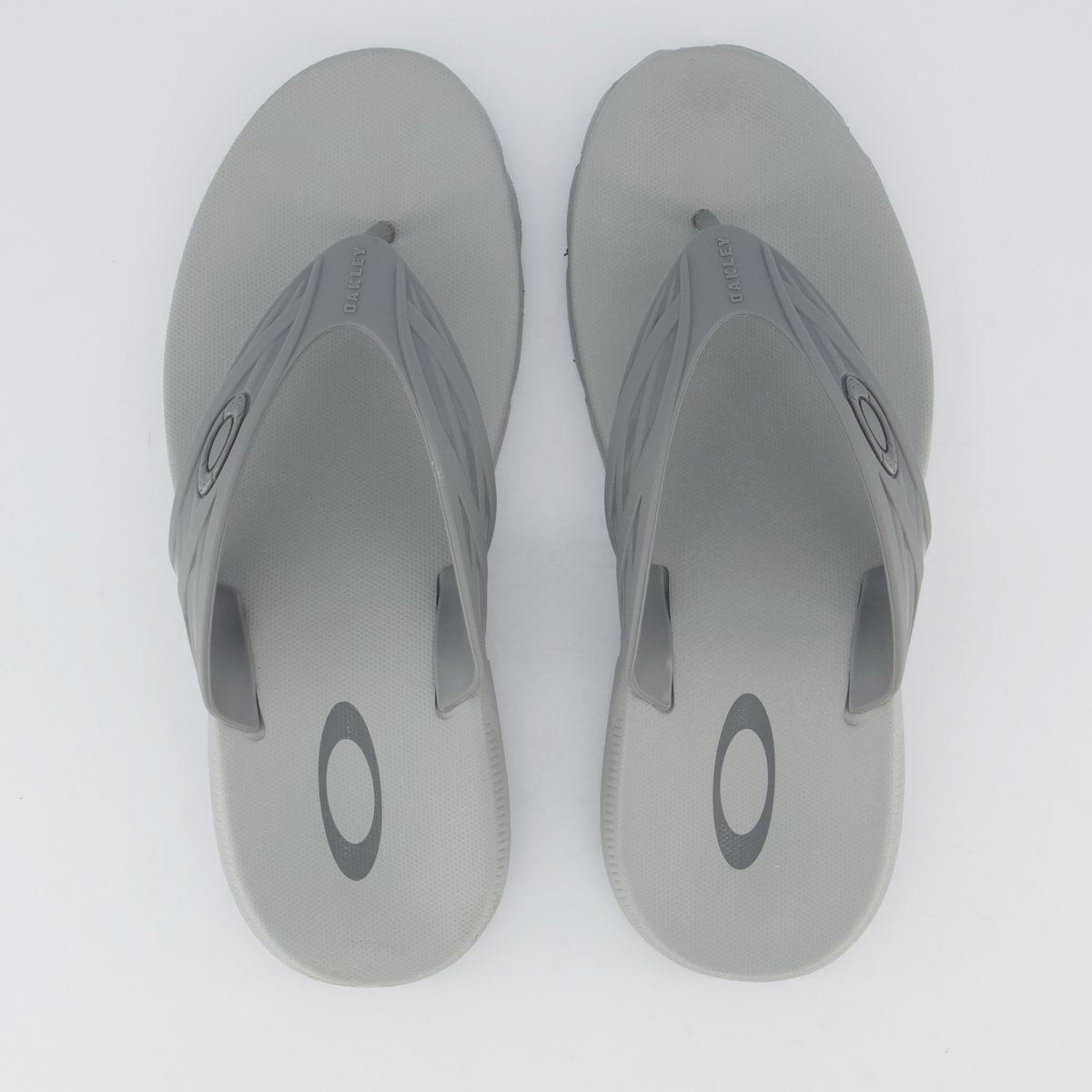 Chinelo Oakley Raptor Cinza