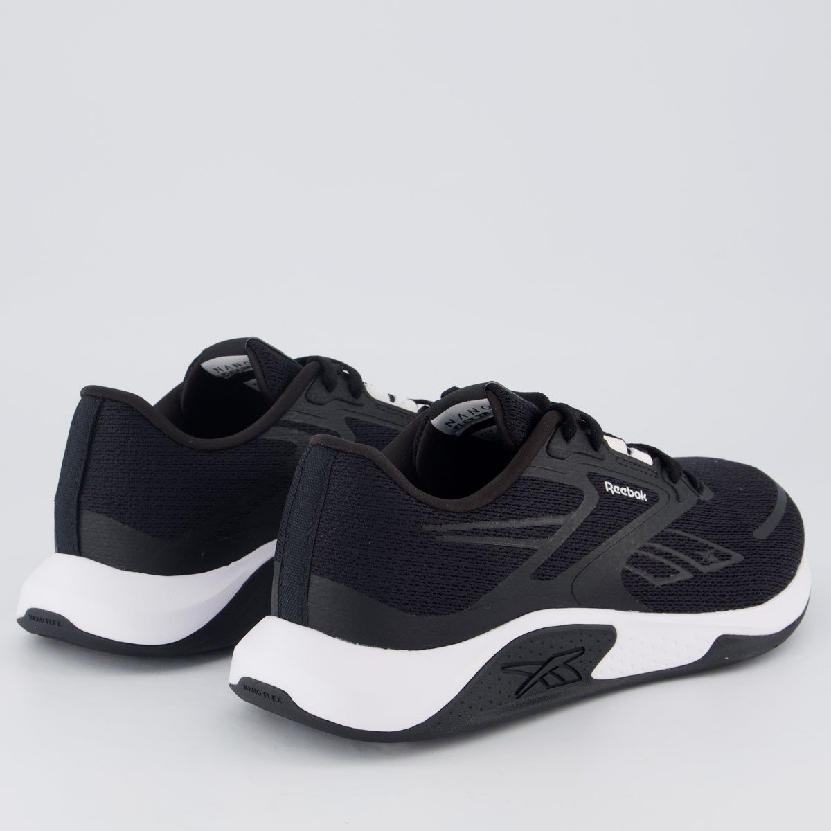 Tênis Reebok Nanoflex TR 3 Preto e Branco Feminino
