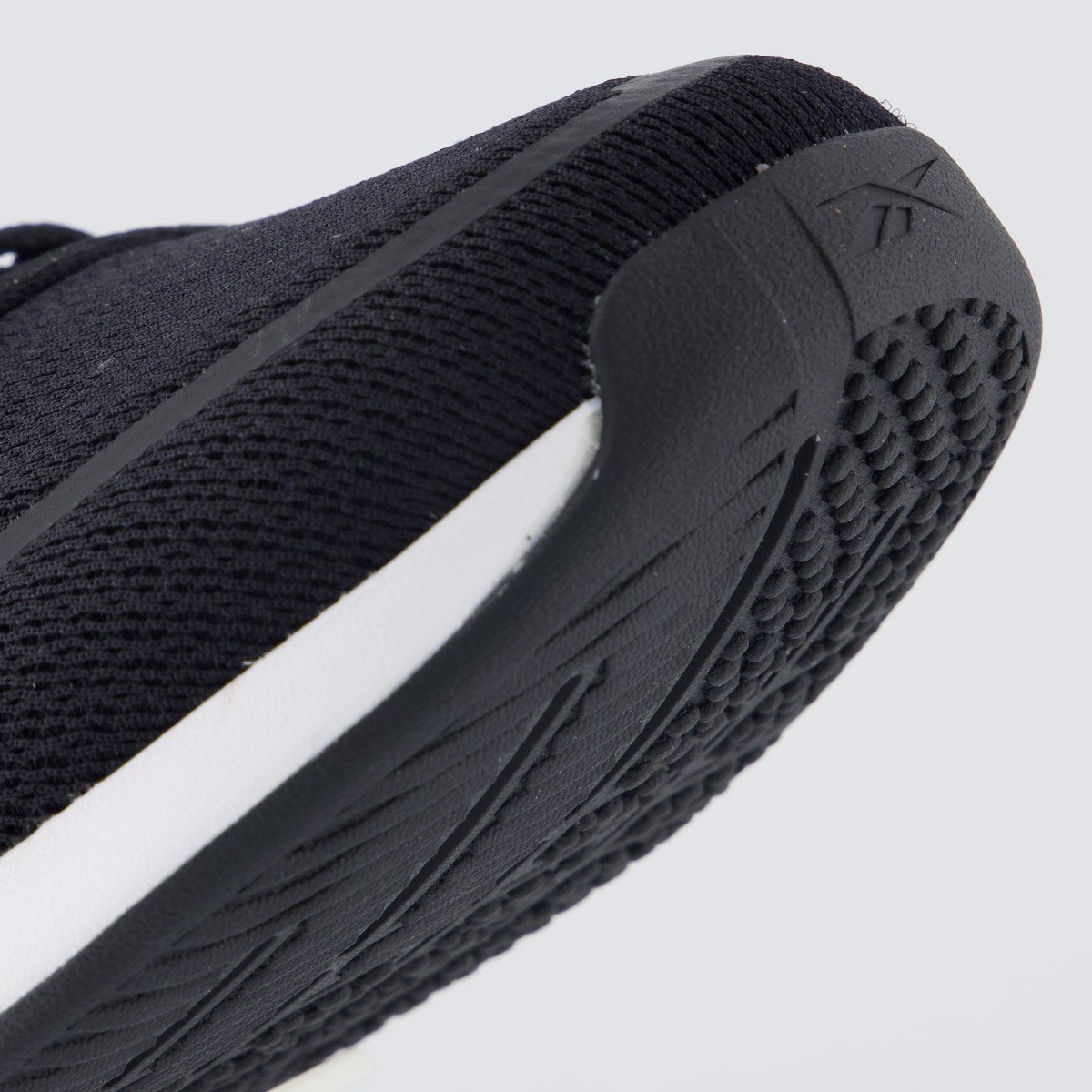 Tênis Reebok Nanoflex TR 3 Preto e Branco Feminino Preto 6