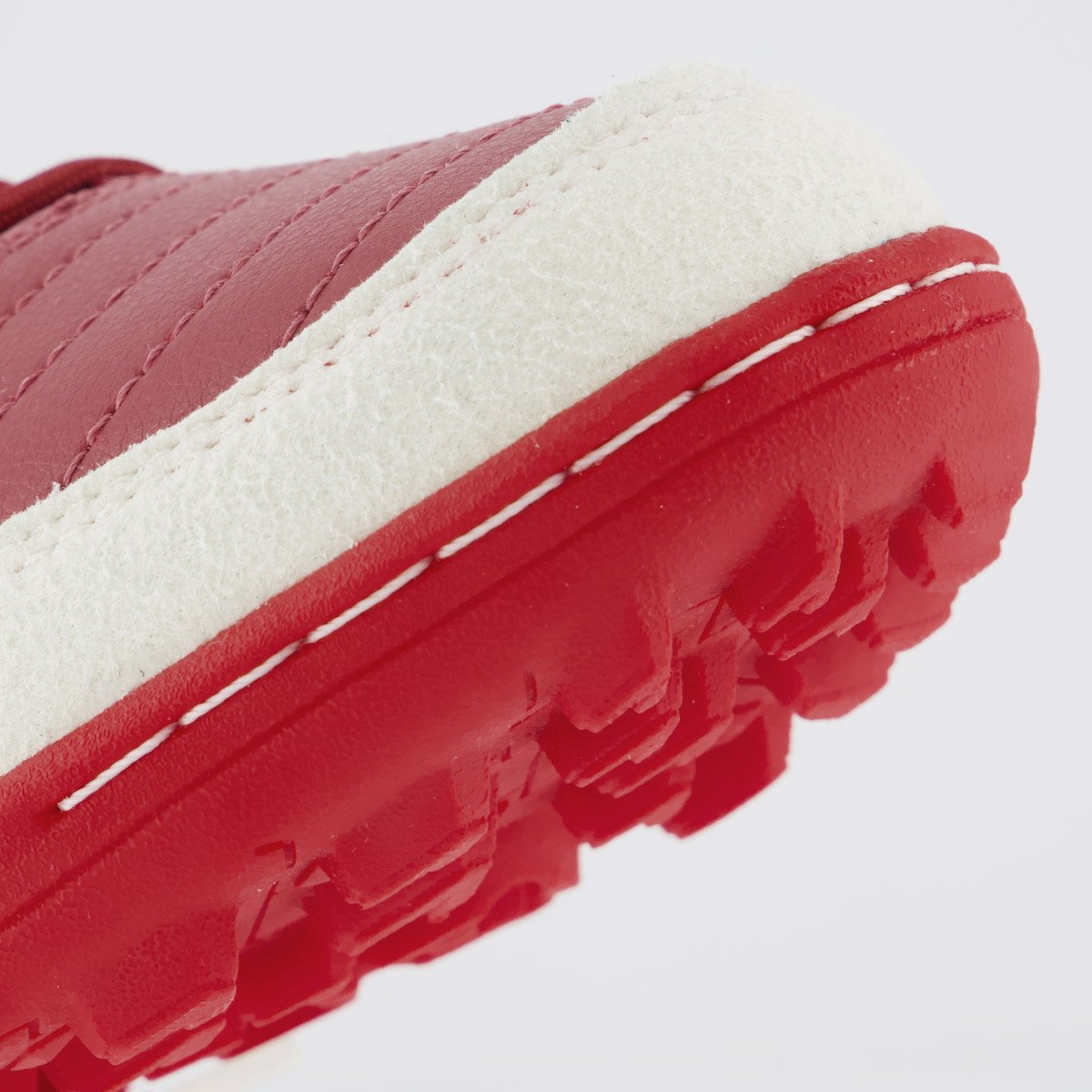 Chuteira Umbro Neo Comfort Society Branca e Vermelha Vermelho 8