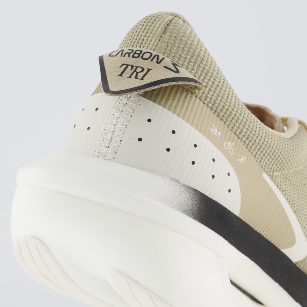 Tênis Fila Racer Carbon 3 Tri Dourado Dourado/Bege 6