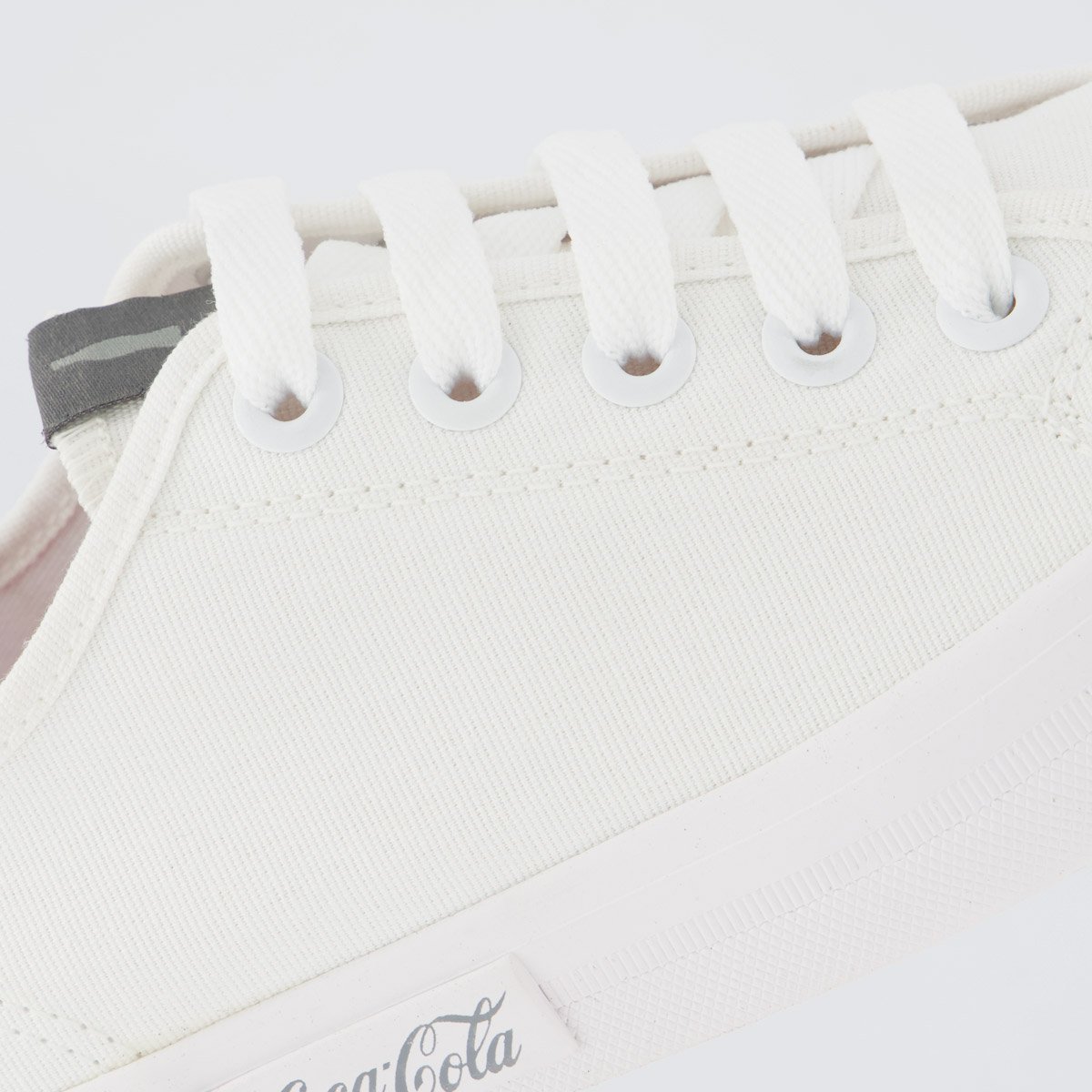 Tênis Coca Cola Blend Classic Feminino Branco e Grafite Branco 7