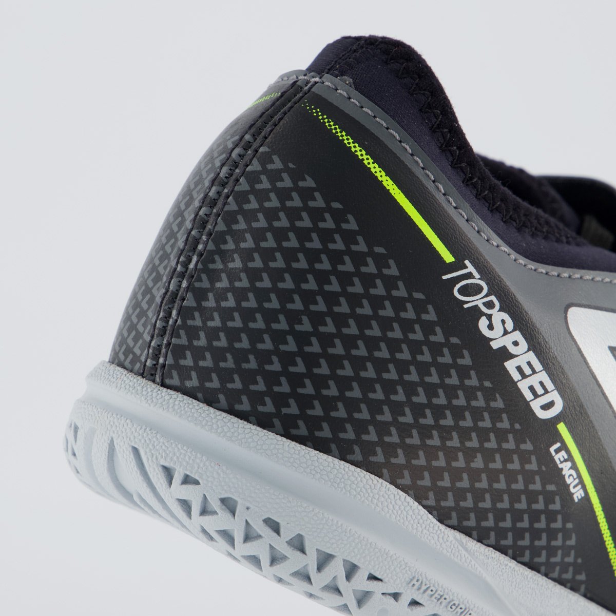 Chuteira Umbro Top Speed League Futsal Prata e Branca Cinza 6