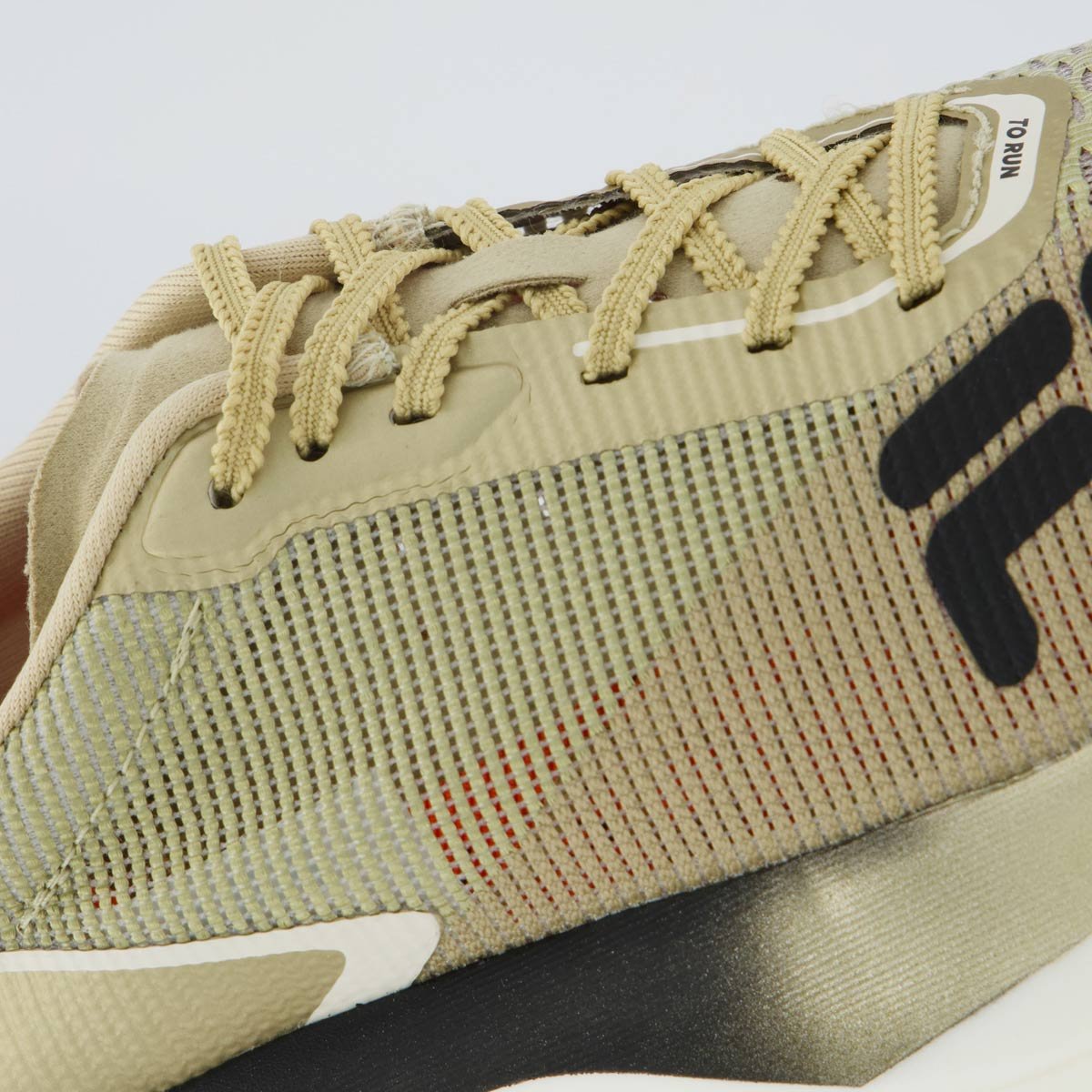Tênis Fila Racer Carbon 3 Tri Feminino Dourado Bege/Dourado 7