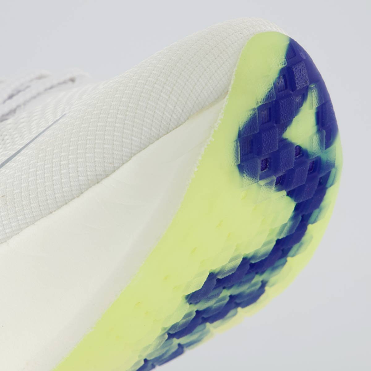 Tenis Fila Speedrocker Skyfoam Feminino Branco e Azul Branco/Azul 8