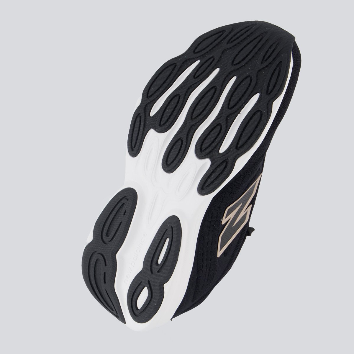 Tênis New Balance Fresh Foam 680 V9 Feminino Preto Preto 5