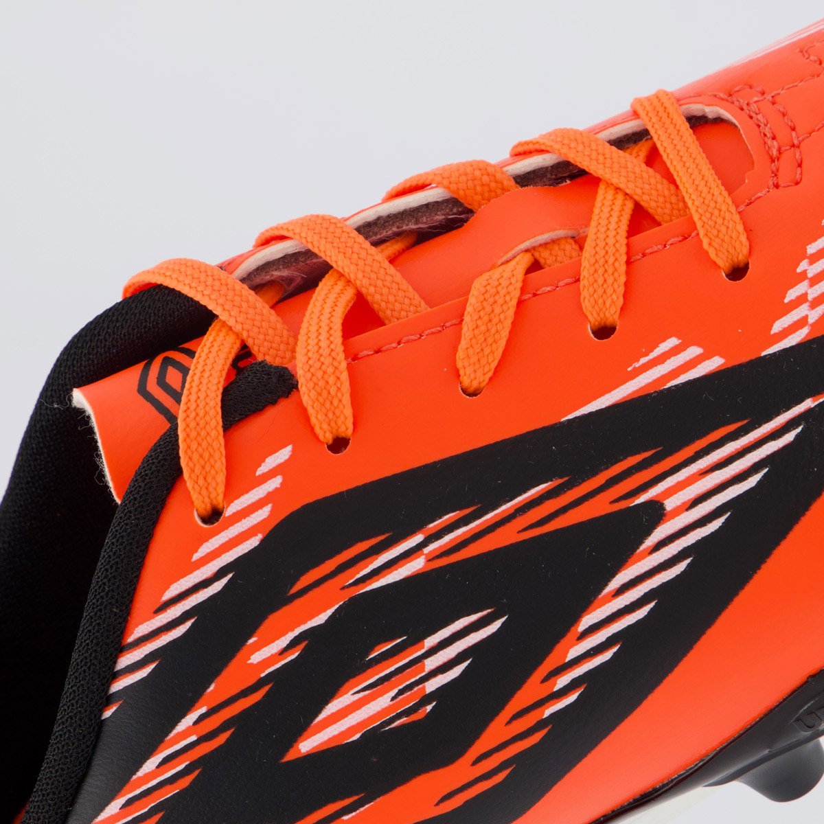 Chuteira Umbro Invictus Campo Juvenil Coral e Preta Laranja 7