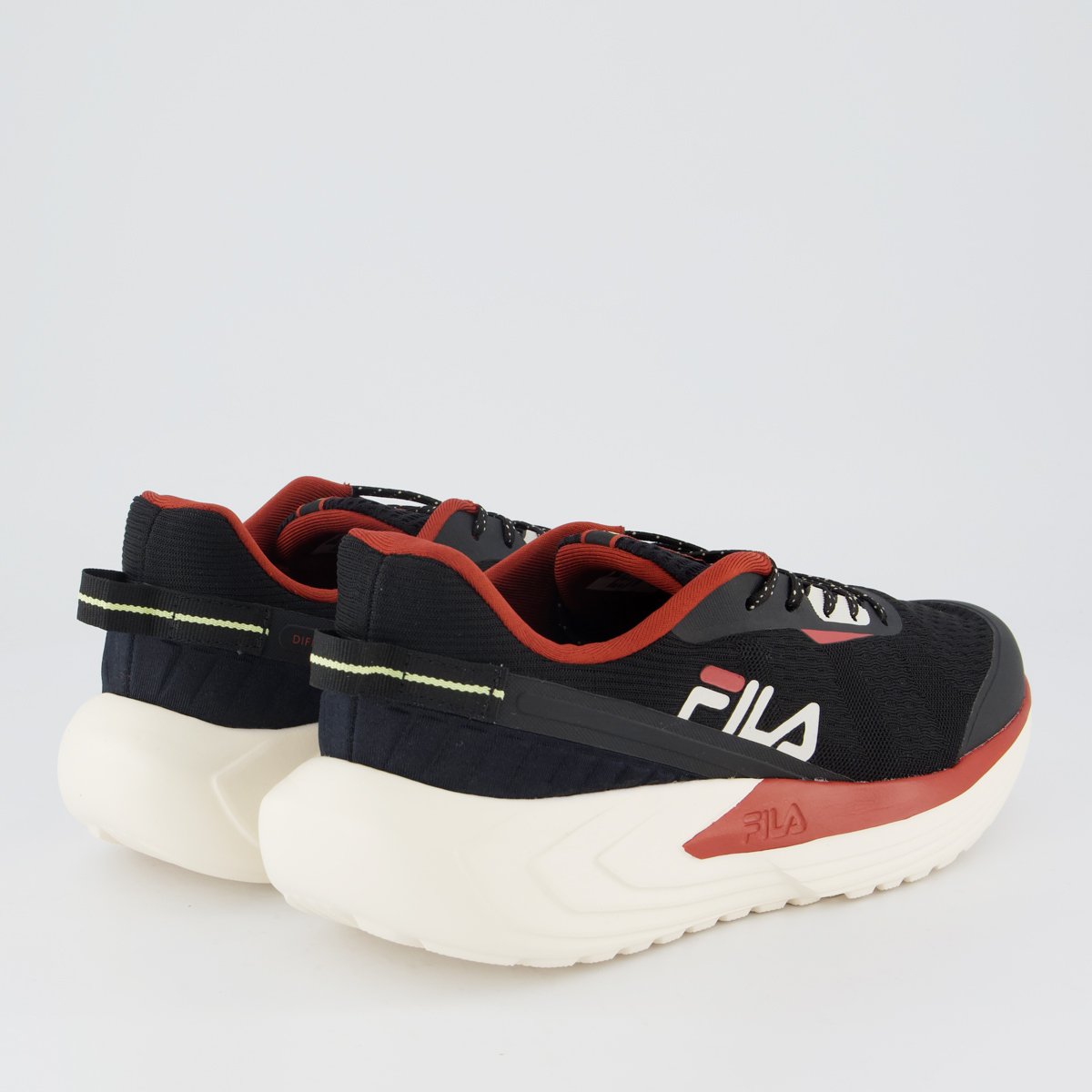 Tenis Fila Diffusion Preto e Bege Preto 3