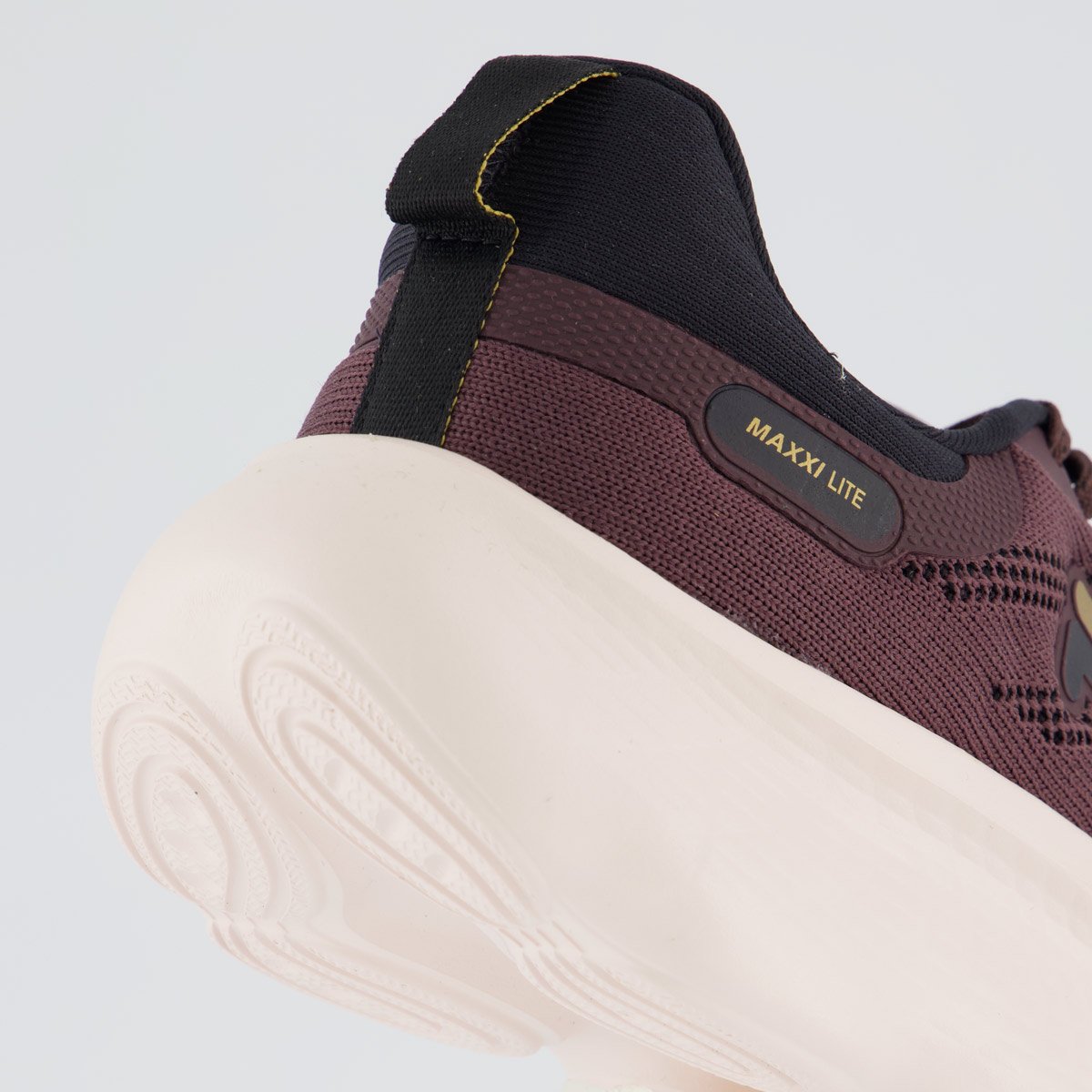 Tenis Fila Maxxi Lite Marrom e Preto Marrom 6