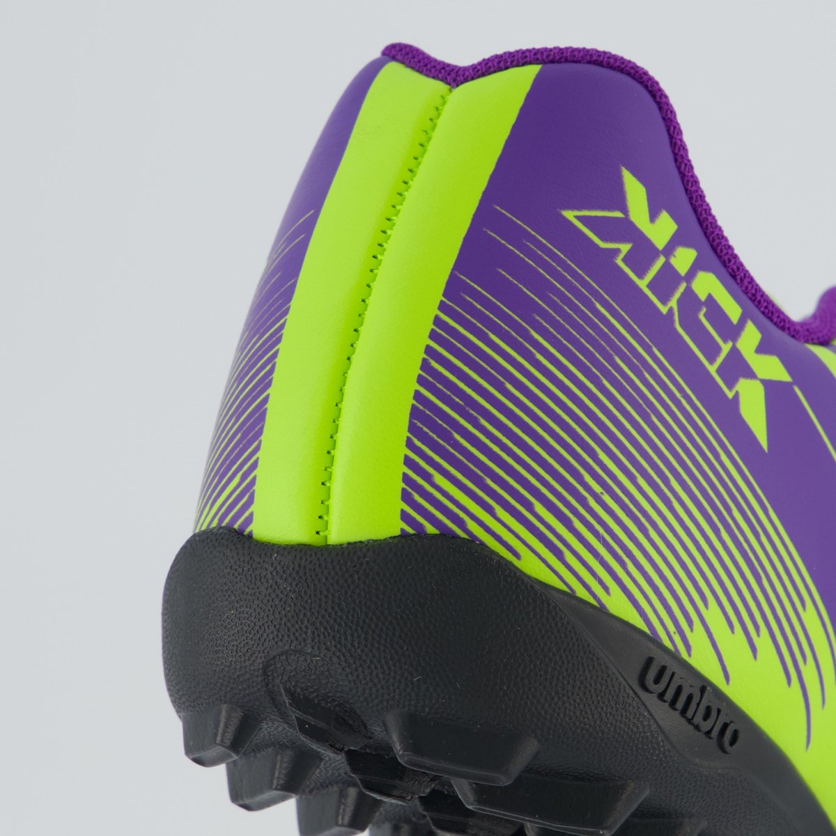Chuteira Umbro Kick Society Juvenil Verde e Roxa Verde/Roxo 6