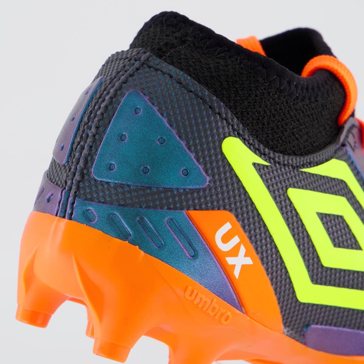 Chuteira Umbro Ux Campo Juvenil Preta e Laranja Multicores 6