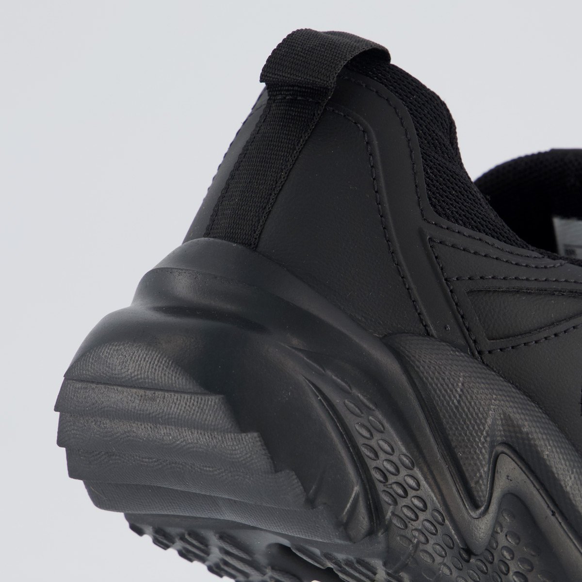 Tenis Fila Venture Tracer Lite Feminino Preto Preto 6