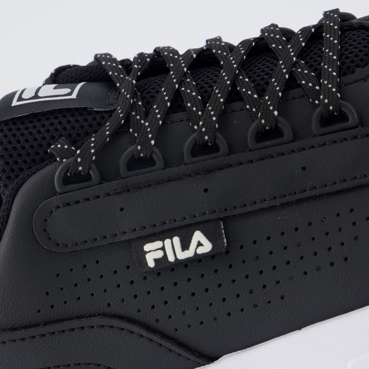 Tenis Fila Freestyle II Preto e Branco Preto 7