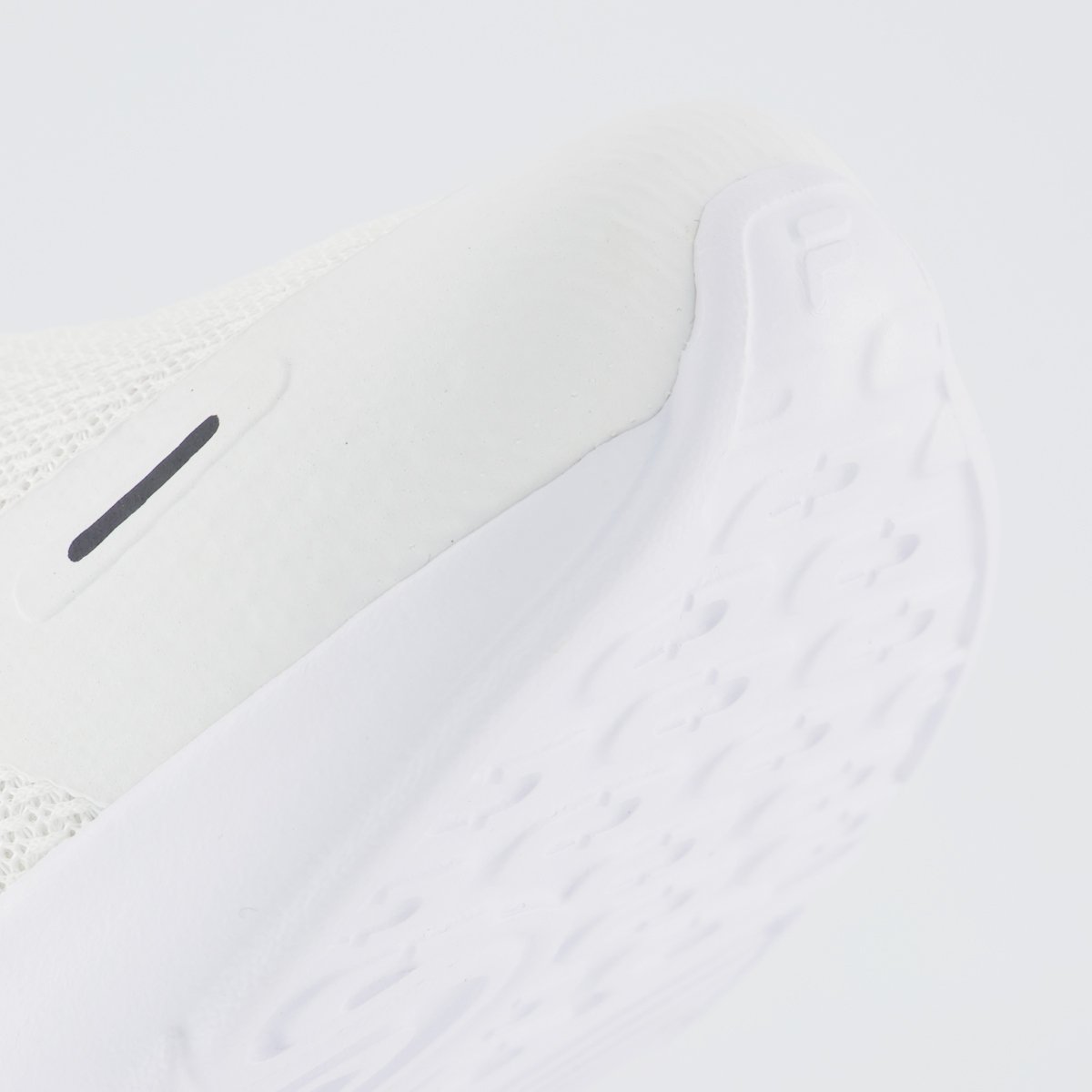 Tenis Fila Progress Lite Feminino Branco e Preto Branco 8