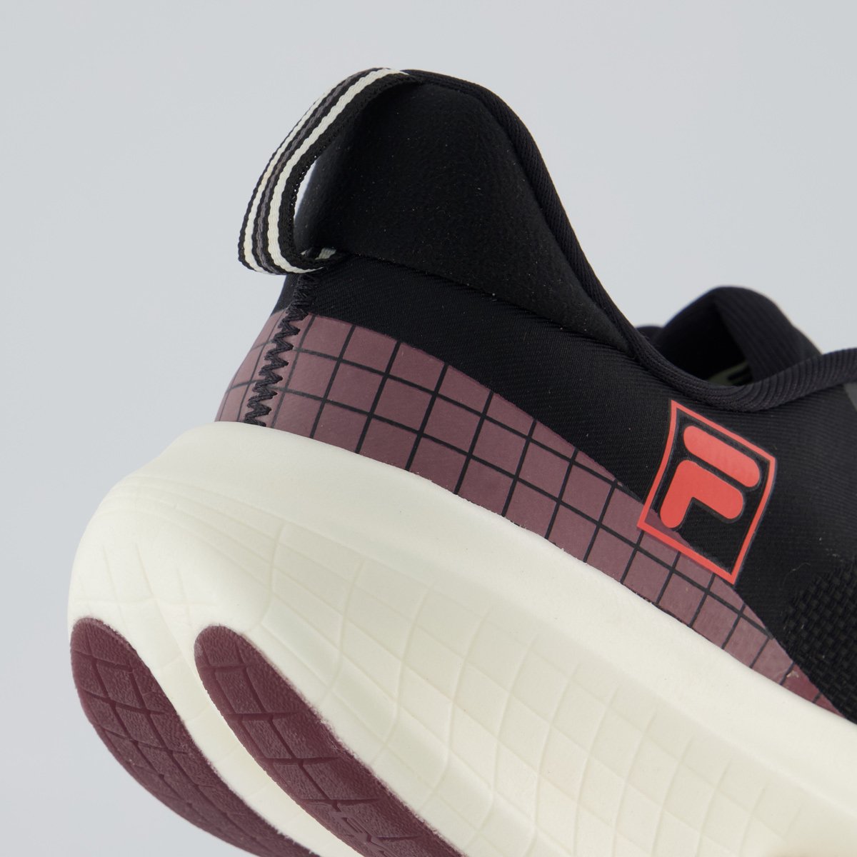 Tenis Fila Speedrocker Skyfoam Preto Preto 6