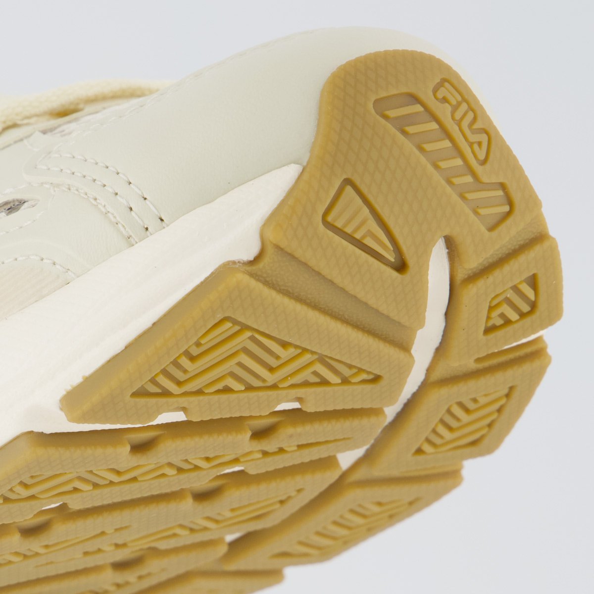 Tênis Fila Runner 2K Feminino Bege e Branco Bege 8