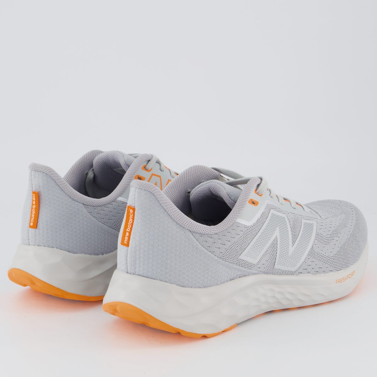 Tênis New Balance Fresh Foam Arishi V 4 Cinza Cinza 3