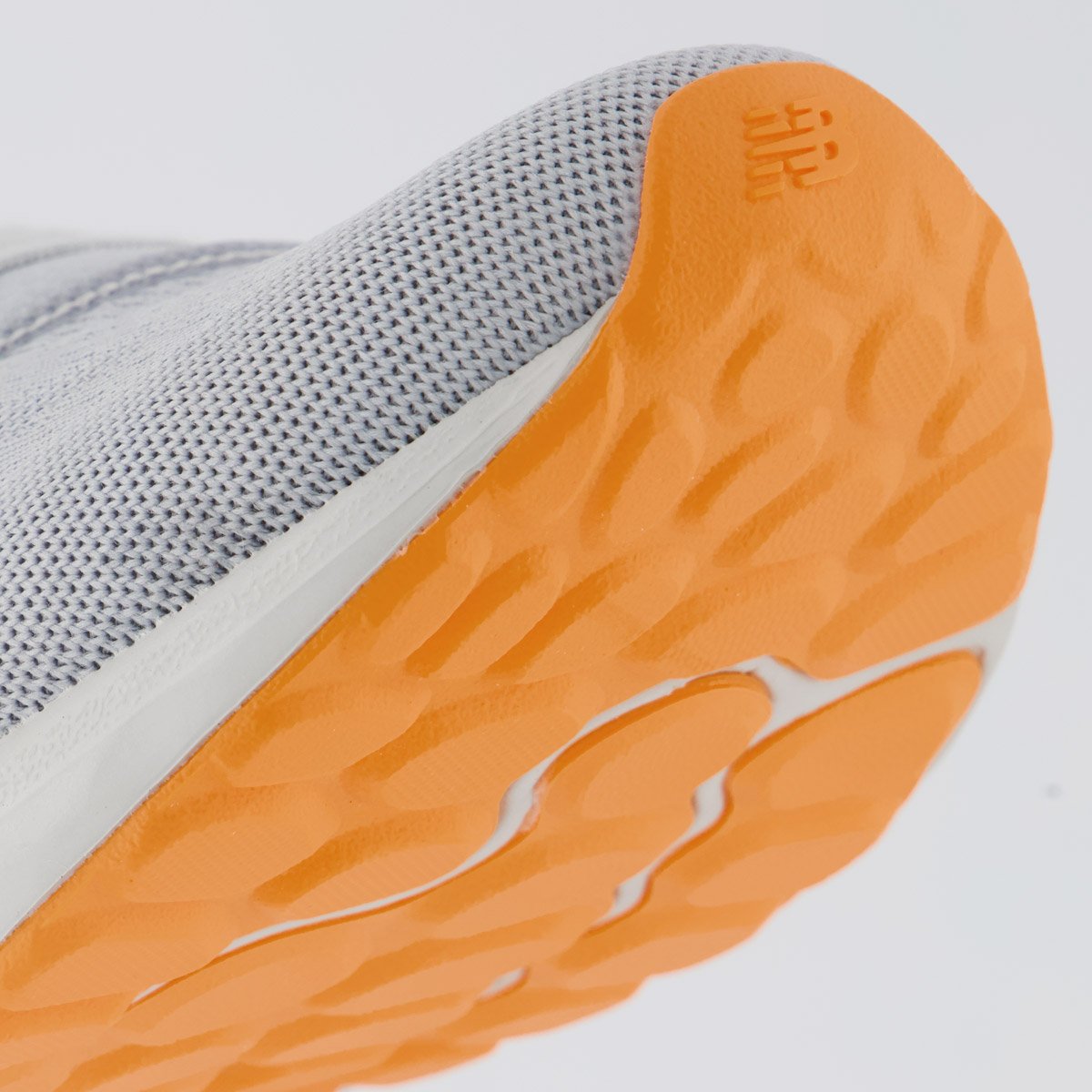 Tênis New Balance Fresh Foam Arishi V 4 Cinza Cinza 8