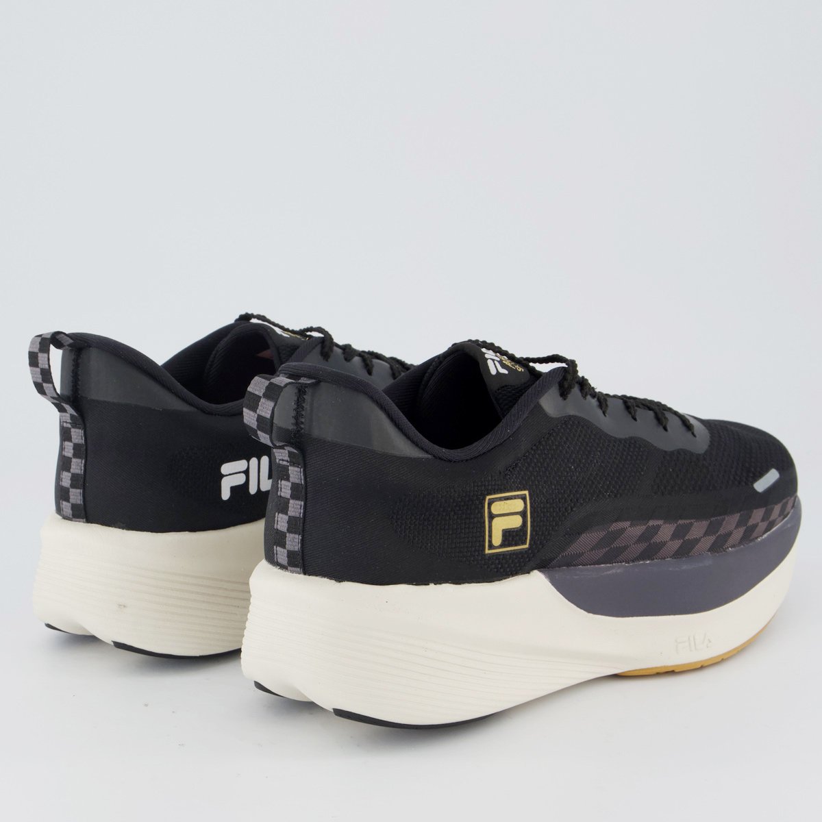 Tenis Fila Aero Skyfoam Preto e Dourado Preto 3