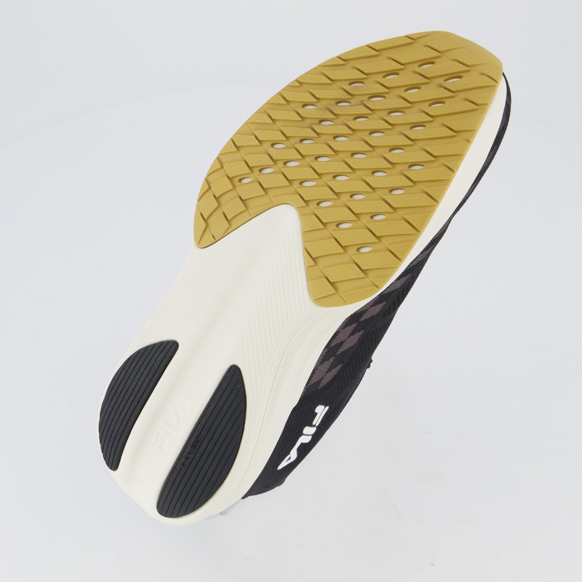 Tenis Fila Aero Skyfoam Preto e Dourado Preto 5