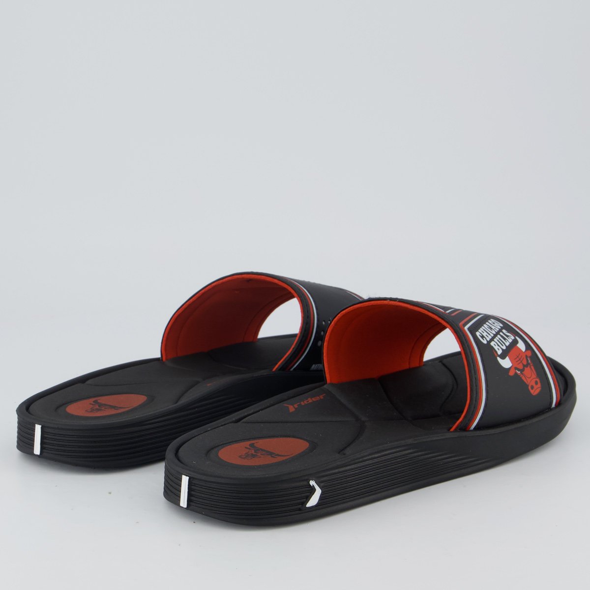 Chinelo Rider Slide Pump NBA Chicago Bulls III Preto e Vermelho Preto 3