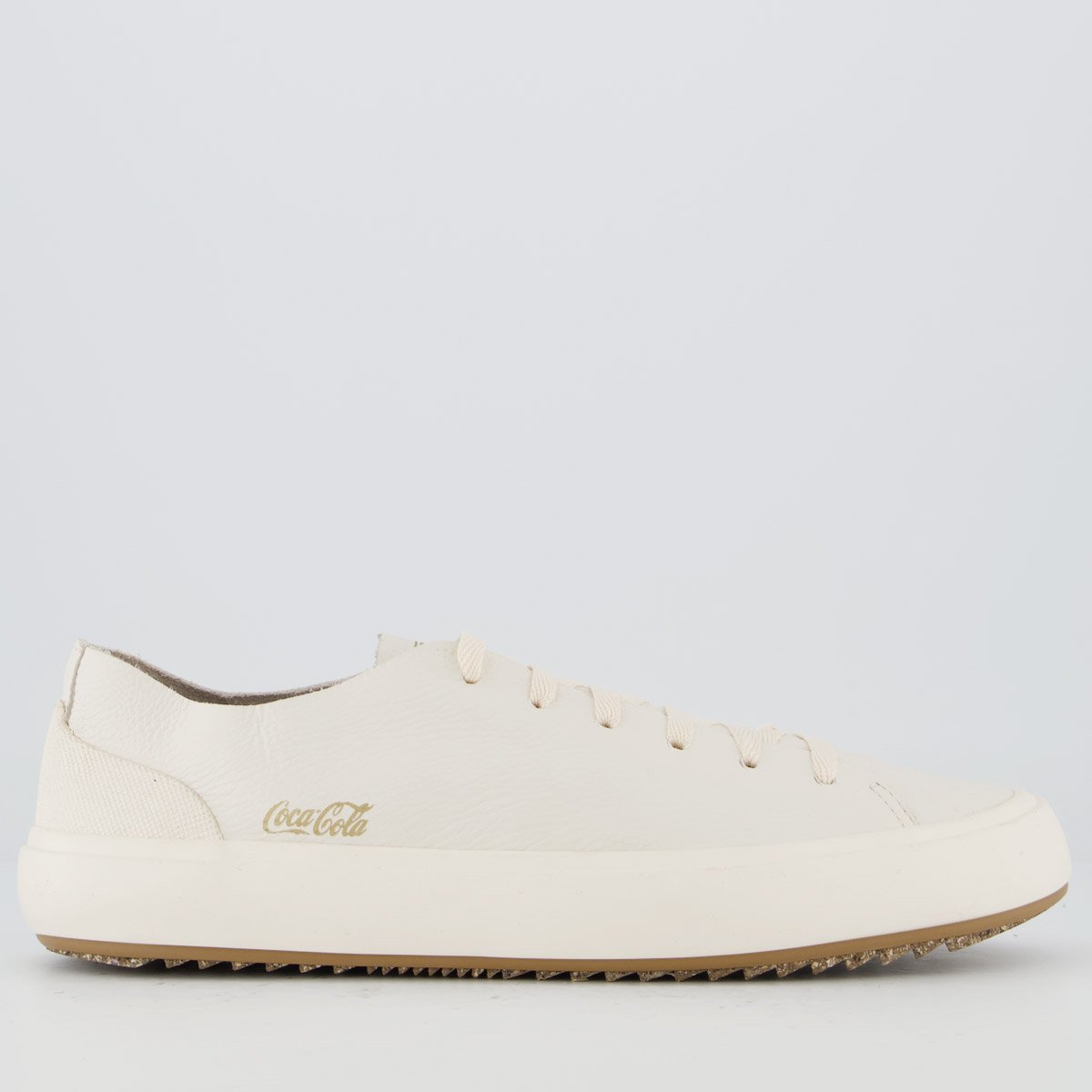 Tênis Coca Cola Trail Leather Off White