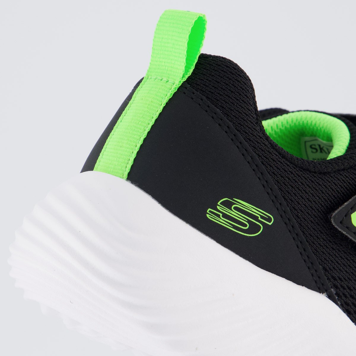 Tênis Skechers Bounder Quantarun Infantil Preto Preto 6