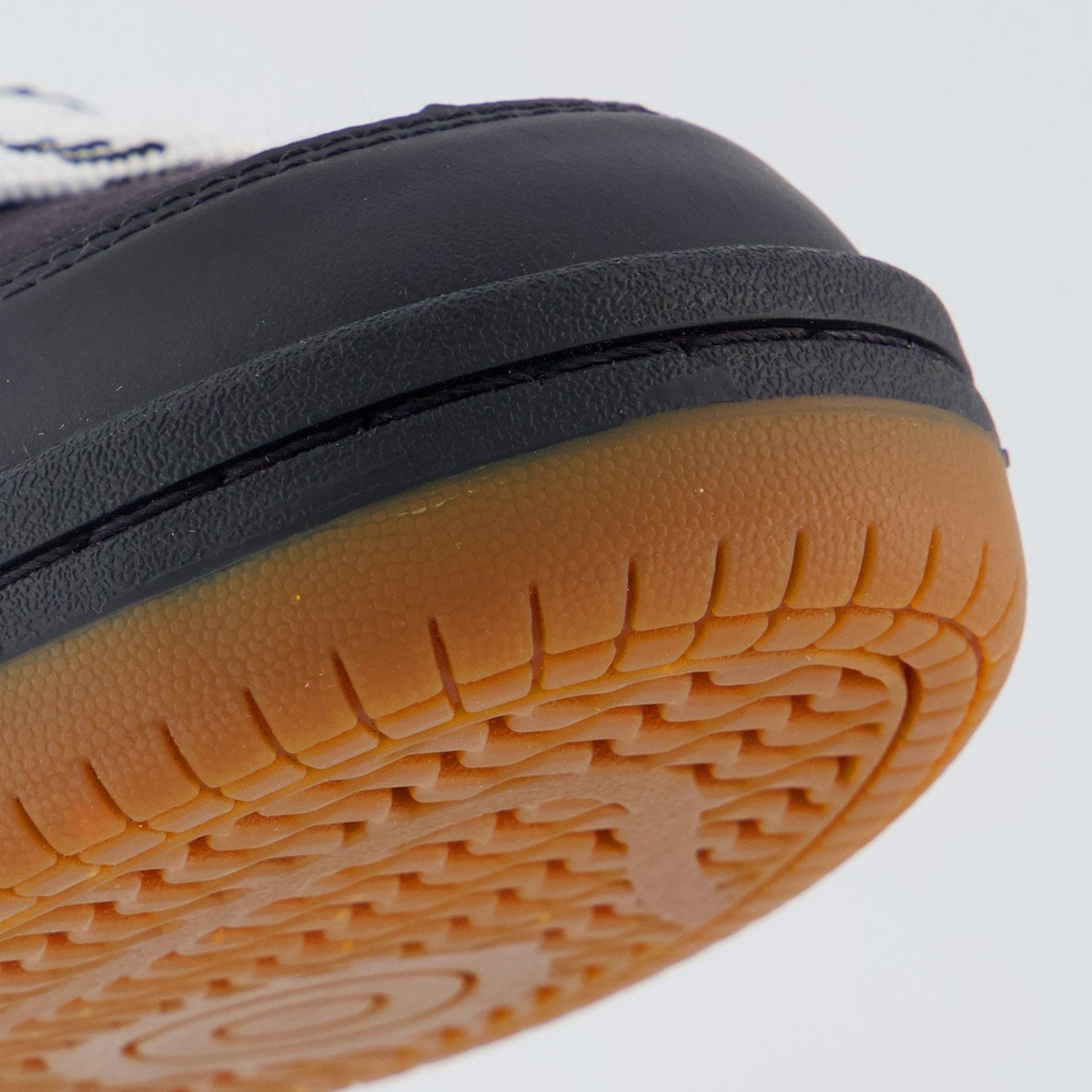 Tênis New Balance 480 Low U Preto e Branco Preto 8