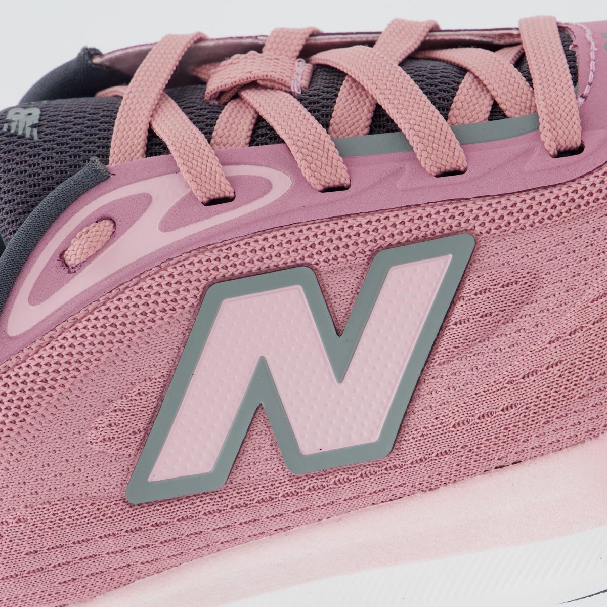 Tênis New Balance FreshFoam 680 V9 Feminino Rosa Rosa 7